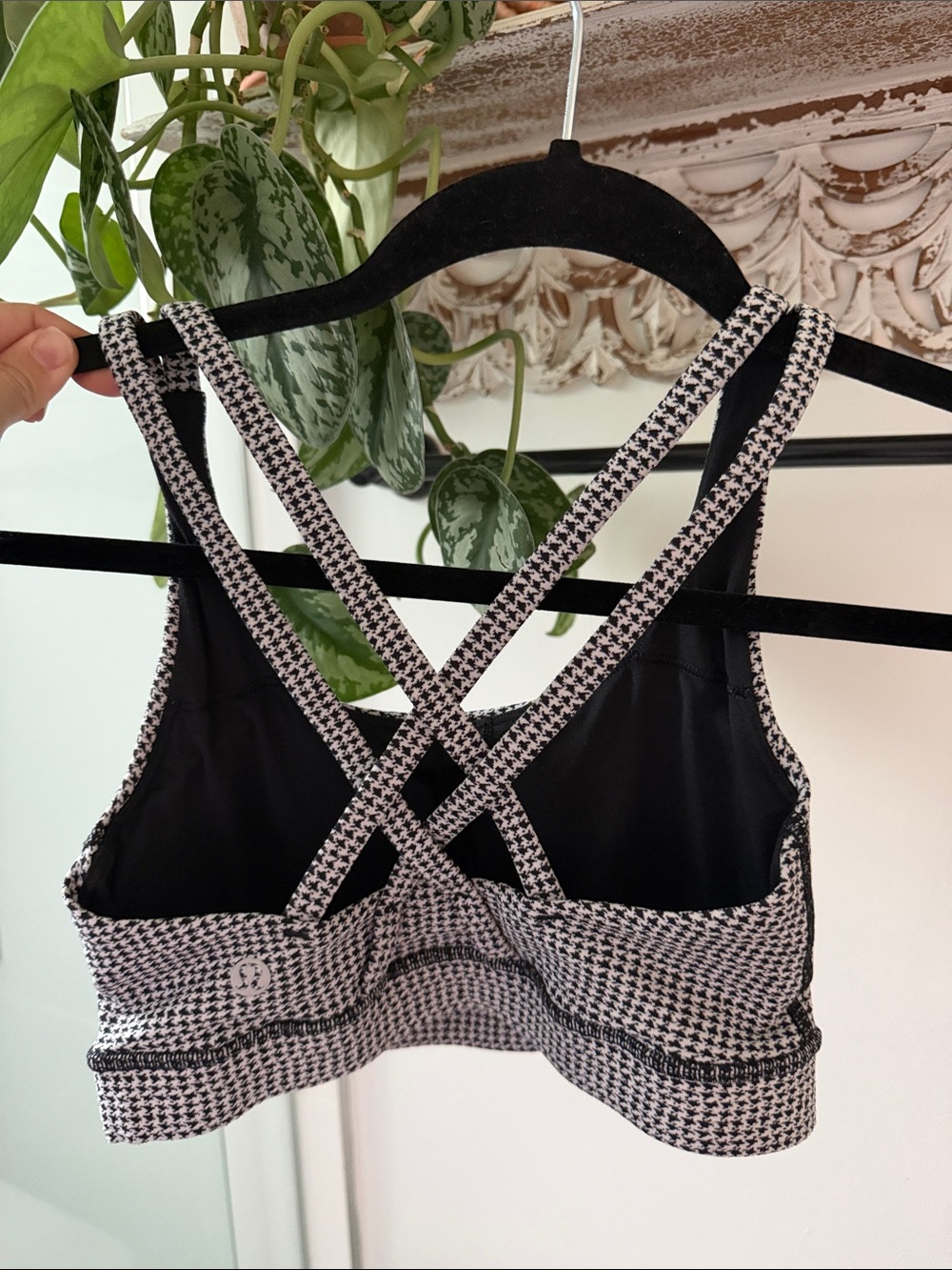 lululemon Strappy Houndstooth Sports Bra Top - Black & White 🖤